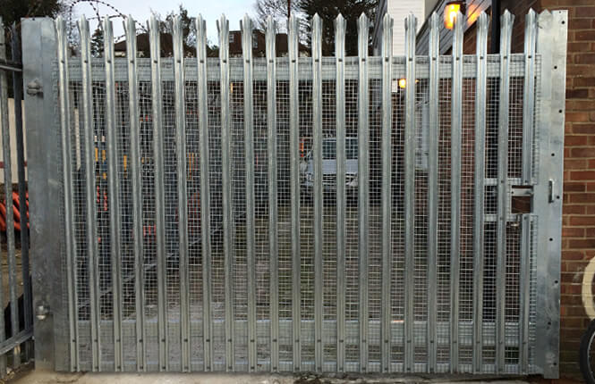 RSG3600 palisade mesh gate on a commercial estate in Wimbledon.
