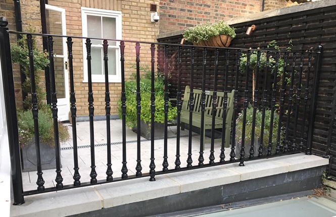 RSG4200 iron cast railings fitted to a residential project in Central London.