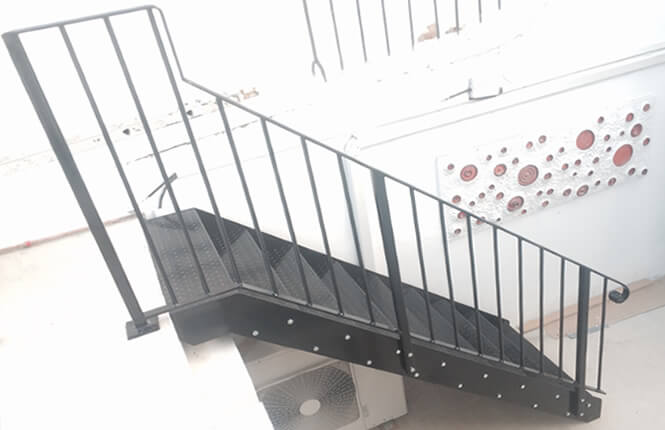 RSG4400 handrails and staircase in central London.